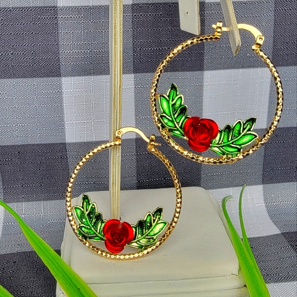 Hoop Chola Earrings Gold Tone Red Rose Loop earring Rosa round Lowrider Chicana - Picture 1 of 4
